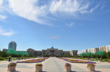 Yeşil Bulvarı Astana'su. Kazakistan sembolü