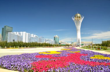 Yeşil Bulvarı Astana'su. Kazakistan sembolü