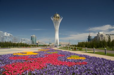 astana bayterek kulede. Kazakistan sembolü