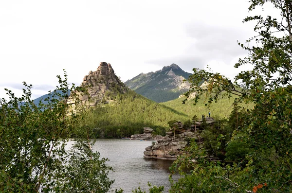 Okzhetpes rock ve göl Borovoe, Devlet Ulusal Tabiat Parkı 