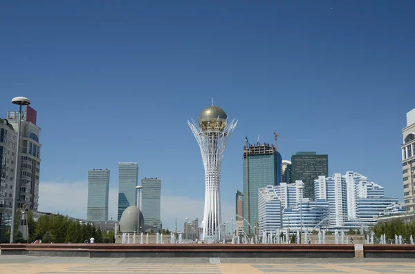 Water Green Boulevard en Astana. Kazajstán — Foto de Stock