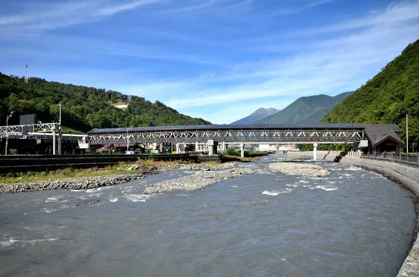 Görünüm Nehri'nin Mzımta, Krasnaya Polyana, Sochi, Rusya Federasyonu