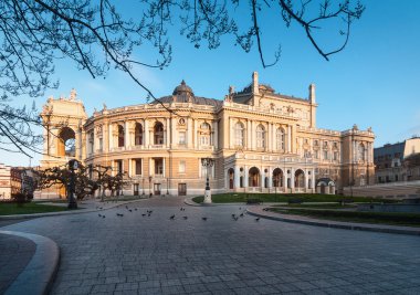 Odessa opera binası