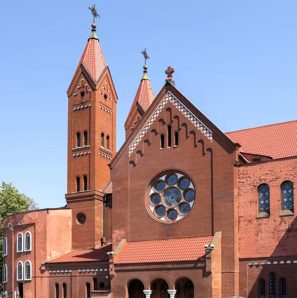 Iglesia Católica de los Santos Simón y Elena (Iglesia Roja), Minsk, Bielorrusia —  Fotos de Stock