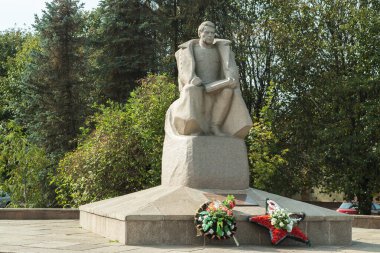 Anıt meydanında Mareşal A.M. Vasilevsky 'nin anıtı. Kaliningrad 'da. Rusya Ekim 2020