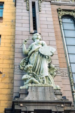 Komedi Tiyatrosu 'nun ön yüzü. Hayır. Akimova. St. Petersburg 'da. Rusya Mart 2021 