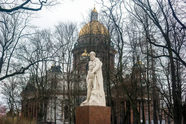 Rzeźba Herkules Farnese Alexander Garden Petersburgu Rosja Marzec 2021 — Zdjęcie stockowe