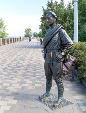 Kızıl Ordu askeri Fyodor Ivanovich Sukhov 'un anıtı. Samara. Rusya Ağustos 2021 