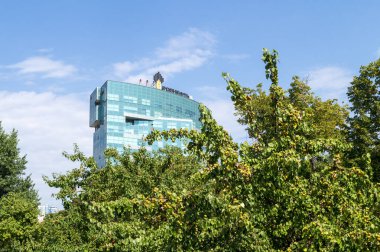 Samaraneftegaz Ortak Hisse Şirketi 'nin ofis binası. Samara. Rusya Ağustos 2021 