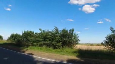 İngiltere 'nin tarihi hamamından Newport City Galler' e kadar düşük açılı araba monte edilmiş kamera görüntüleri. Görüntüler 13 Temmuz 2025 'te çekildi. İngiltere 'yi gezip Galler' e ve İngiltere 'nin kırsal bölgelerinden geçeceğiz.