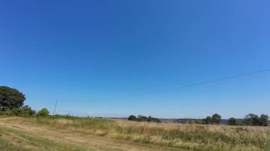 İngiltere 'nin tarihi hamamından Newport City Galler' e kadar düşük açılı araba monte edilmiş kamera görüntüleri. Görüntüler 13 Temmuz 2025 'te çekildi. İngiltere 'yi gezip Galler' e ve İngiltere 'nin kırsal bölgelerinden geçeceğiz.