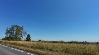 İngiltere 'nin tarihi hamamından Newport City Galler' e kadar düşük açılı araba monte edilmiş kamera görüntüleri. Görüntüler 13 Temmuz 2025 'te çekildi. İngiltere 'yi gezip Galler' e ve İngiltere 'nin kırsal bölgelerinden geçeceğiz.