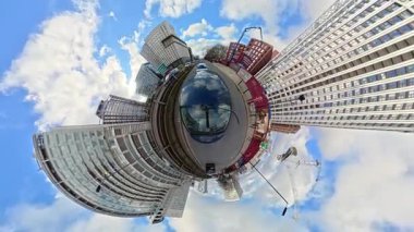 Eşsiz ve Ultra Geniş Panoramik Style Görüntüleri Londra Merkez Şehri 20 Ocak 2026 'da Şehir Aracıyla Sokaklar Arasında Araba Sürerken