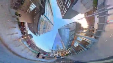 Eşsiz ve Ultra Geniş Panoramik Style Görüntüleri Londra Merkez Şehri 20 Ocak 2026 'da Şehir Aracıyla Sokaklar Arasında Araba Sürerken