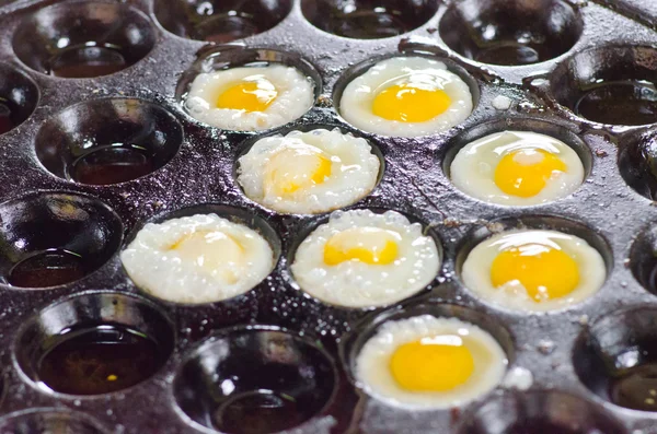 Fried Quail's egg closeup — Stock Photo, Image