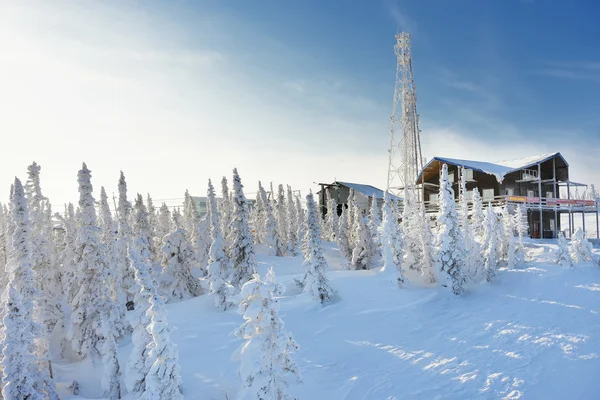 Station de ski en montagne — Photo