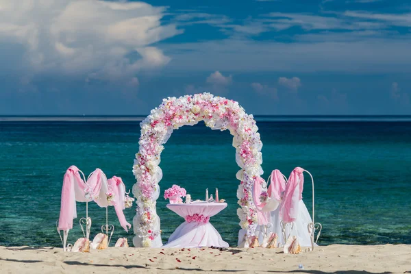 Decorações para casamentos no oceano — Fotografia de Stock