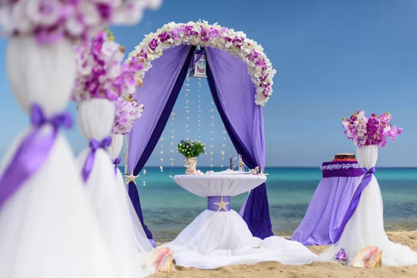 Прикраси для весілля на океані — стокове фото