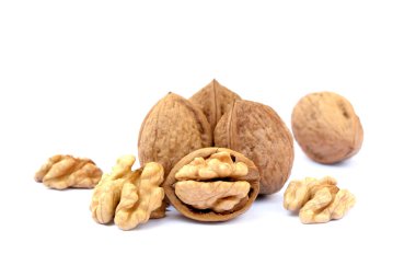 Bir kabuk ile taze ceviz