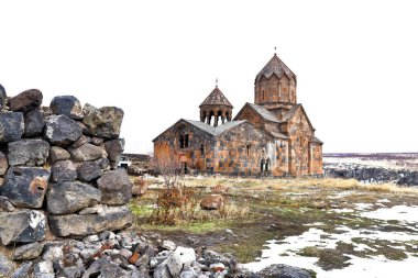 Hovhannavank bir ortaçağ manastırı. Ohanavan Ermenistan köyünde..