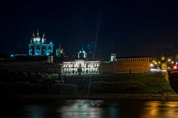 Vistas de una de las ciudades rusas más antiguas de Smolensk. Noche. —  Fotos de Stock