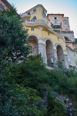 Monte Carlo, Monako. Kentin mimari. Sokaklar, evler,