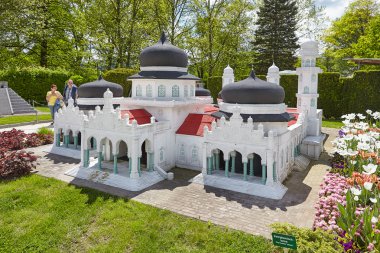 Park Minimundus am Worthersee. En ünlü tarihi binalar ve yapılar dünyanın modelleri. ölçek 1:25