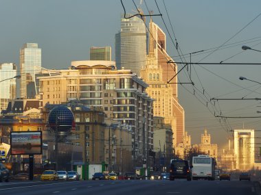Moskova sabahın erken saatlerinde. Avenue yeni Arbat.