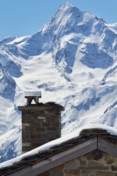 Marzo de los Alpes franceses . —  Fotos de Stock