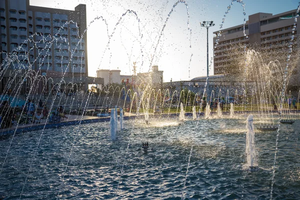 Hermosa fuente en Park, Ciudad Vieja de Bujará, Uzbekistán —  Fotos de Stock