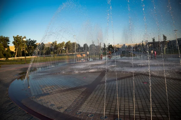 Beautiful fountain in Park, Old Bukhara city, Uzbekistan — Stock Photo, Image