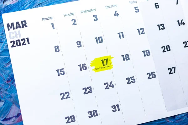 Calendario marzo 2021. 17 de marzo - Día de San Patricio destacado en el calendario mensual — Foto de Stock
