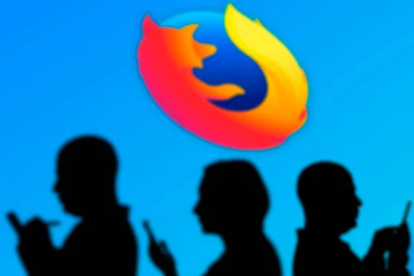 Mozilla Firefox, или просто Firefox, это бесплатный и открытый веб-браузер, разработанный Mozilla Foundation — стоковое фото