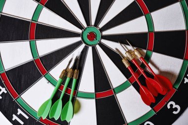 Dart tahtasında dart
