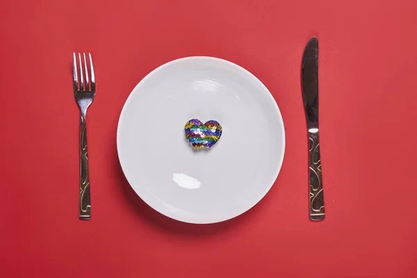 Їж кохання. Повітряна куля у формі серця — стокове фото