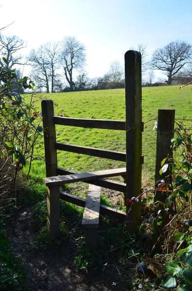 Countryside wood stile gate. — Stock Photo, Image