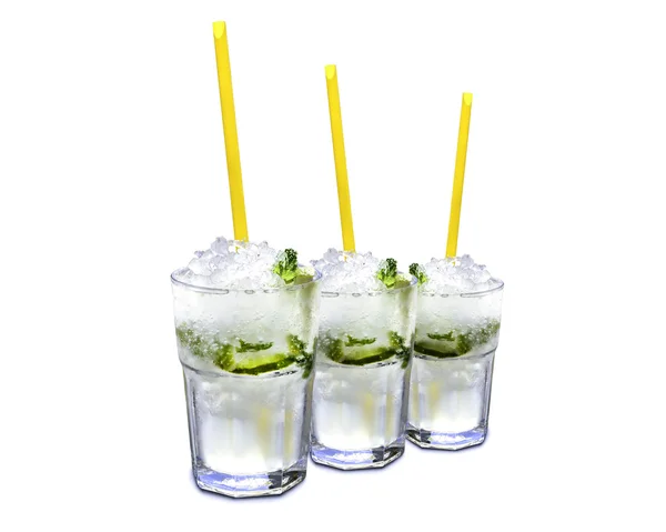 Drei Mojitos isoliert auf weiß — Stockfoto