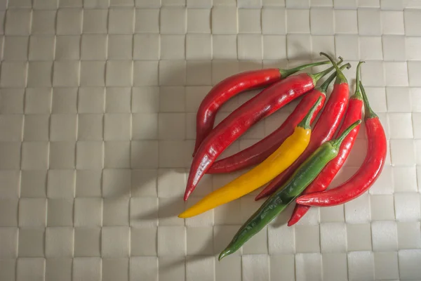 biberli farklı renk