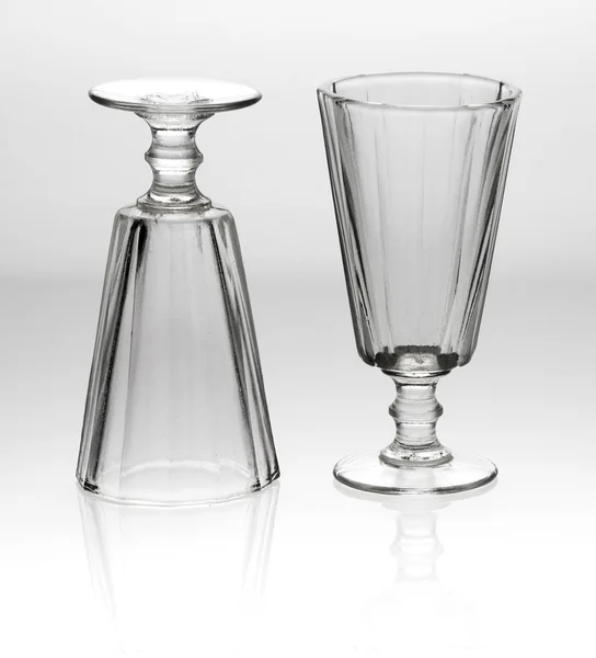 Two wine glasses on gray white background — Stock Photo, Image