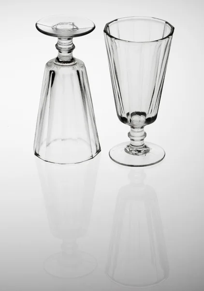 Two wine glasses on gray white background — Stock Photo, Image