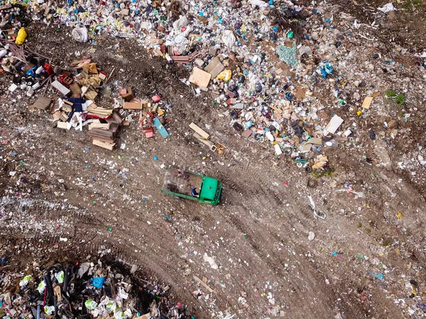 Letecký Pohled Skládky Nákladní Automobily Nebezpečí Pro Životní Prostředí — Stock fotografie