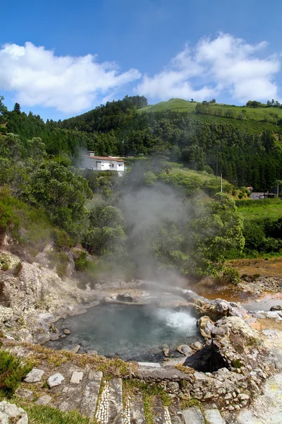 Fontes termais vulcânicas em Furnas, Açores — Fotografia de Stock