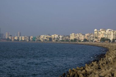 Mumbai 'deki Back Bay boyunca bakın, eski adıyla Bombay, Hindistan..