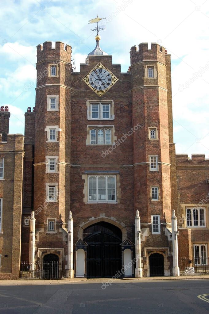 The tower gateway to the tudor palace of Saint James in Westminster, London. Home to members of the Royal Family.