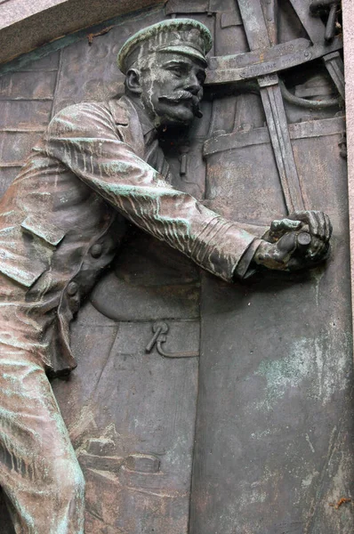 Szczegóły Titanic Engineer Monument Southampton Pomnik Brązu Granitu Dedykowany Jest — Zdjęcie stockowe