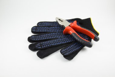 Pense ve beyaz bir arka plan iş eldivenleri