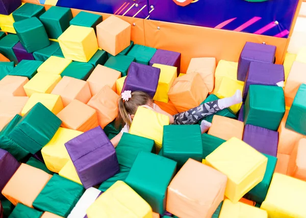 Child Plays Fun Entertainment Center Game Center — Stock Photo, Image