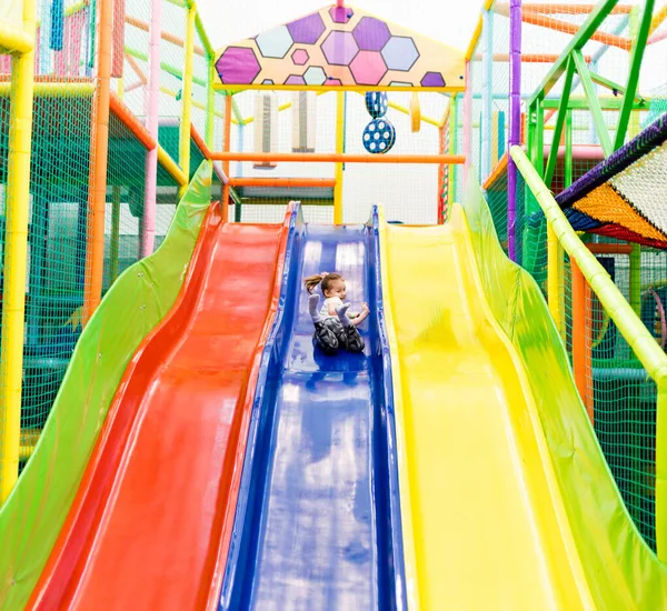 Child Plays Fun Entertainment Center Game Center — Stock Photo, Image