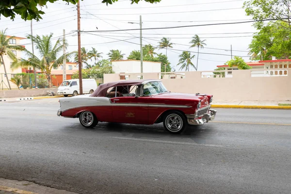 Varadero, Küba - 20 Mayıs 2021 1957 Chevrolet Bel Air