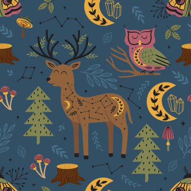  Geyik, güve ve baykuşla kusursuz desenli büyülü orman